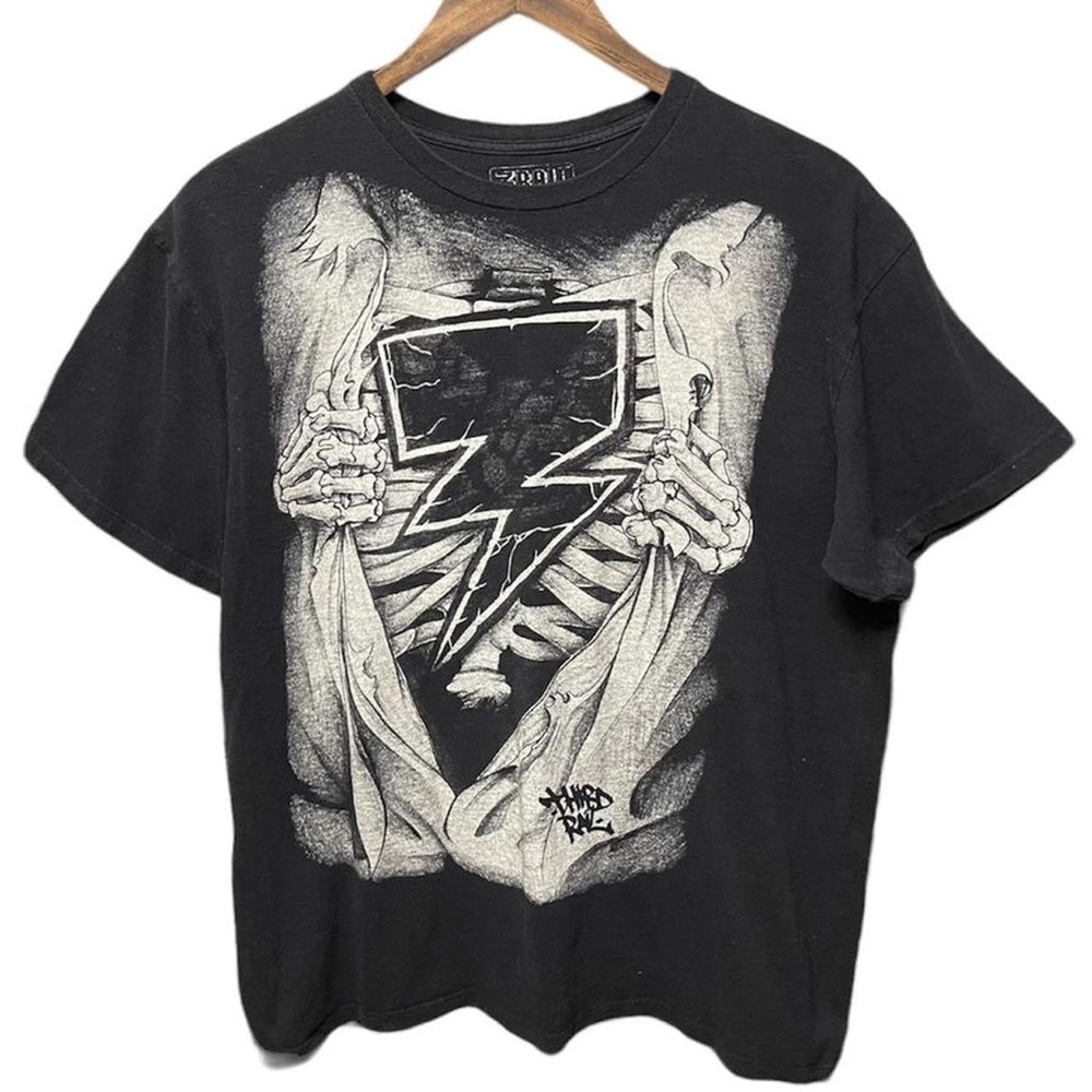third rail skeleton chest graphic vintage Y2K streetwear skateboarding T-shirt